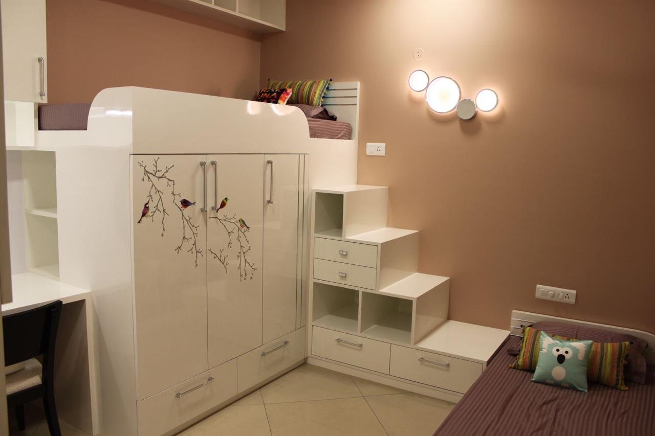 double bed adjacent in kids room
