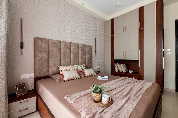 small guest room designed to look open